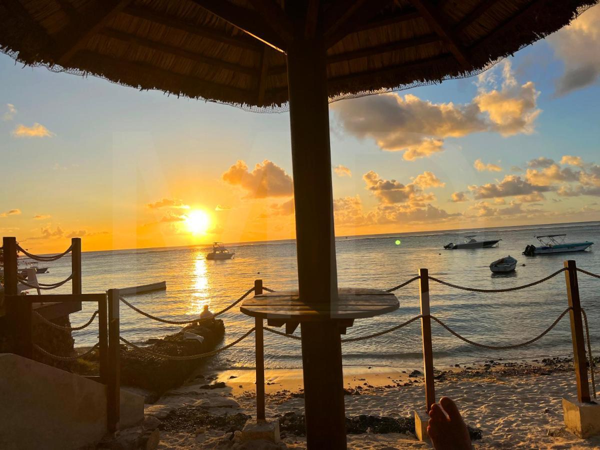 Caro'S Beachfront Trou aux Biches Buitenkant foto